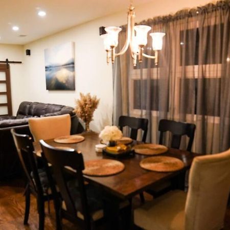 דירות שיקגו Nice And Cozy. Sleeps 5. מראה חיצוני תמונה