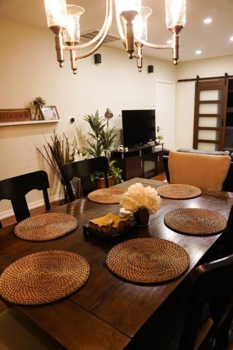 דירות שיקגו Nice And Cozy. Sleeps 5. מראה חיצוני תמונה